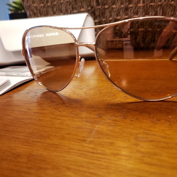 Michael Kors sunglasses - Picture 1 of 4